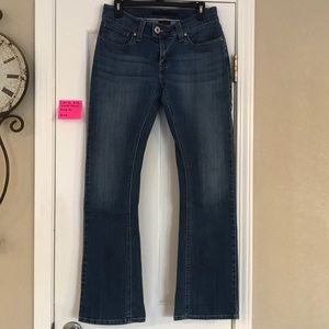 Levi’s 542 Tilted Flare